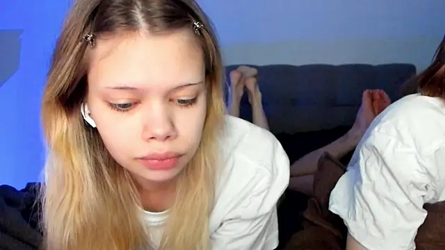 Snapshot of chansetolove chatting on February 2025 10:44:02 AM chansetolove online show from February 2025 10:44:02 AM