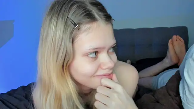 Snapshot of chansetolove chatting on February 2025 06:24:02 PM chansetolove online show from February 2025 06:24:02 PM