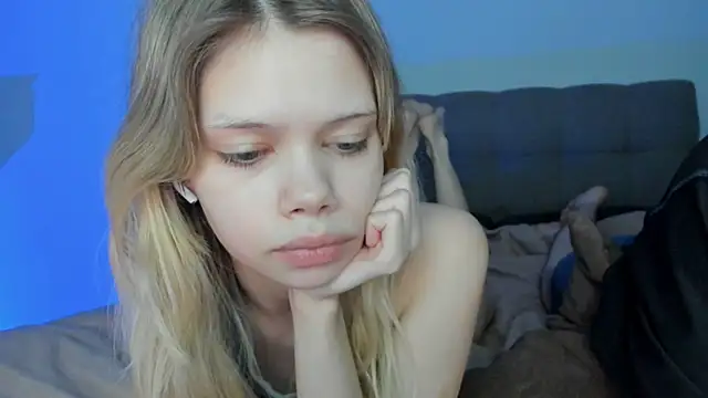 Snapshot of chansetolove chatting on February 2025 12:29:02 PM chansetolove online show from February 2025 12:29:02 PM