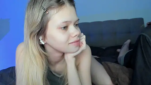 Snapshot of chansetolove chatting on March 2025 04:45:01 PM chansetolove online show from March 2025 04:45:01 PM