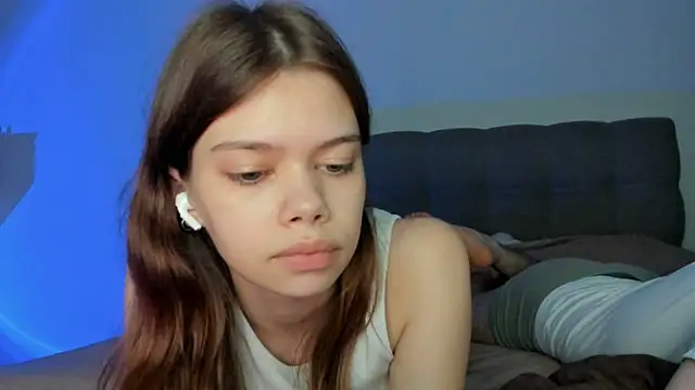 Snapshot of chansetolove chatting on October 2025 06:19:02 PM chansetolove online show from October 2025 06:19:02 PM