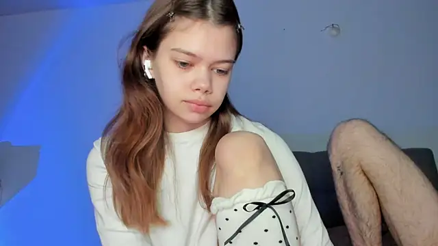 Snapshot of chansetolove chatting on October 2025 06:25:02 AM chansetolove online show from October 2025 06:25:02 AM