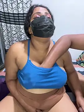 Snapshot of NOORA-GIRL chatting on December 2025 02:00:01 PM NOORA-GIRL online show from December 2025 02:00:01 PM