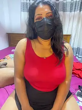 Snapshot of NOORA-GIRL chatting on February 2026 02:32:01 AM NOORA-GIRL online show from February 2026 02:32:01 AM