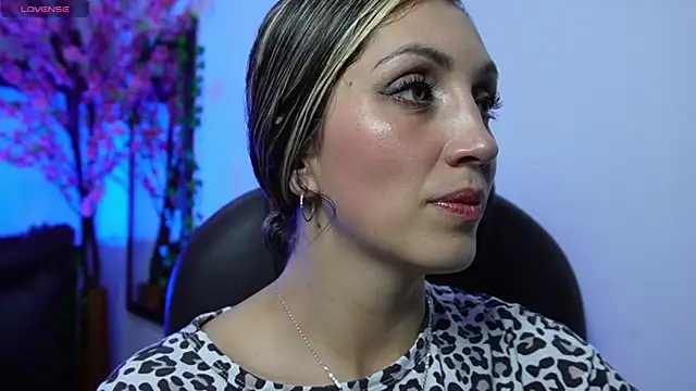 anny sweet72 online show from May 2026 11:40:02 AM