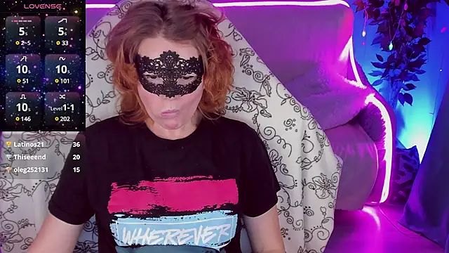 Sexy-Housewife online show from January 2025 10:34:01 PM