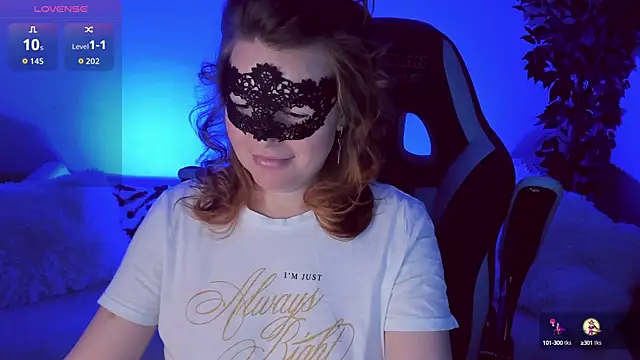 Sexy-Housewife online show from October 2025 07:26:01 PM