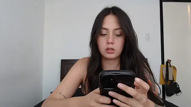 rebecca collin online show from May 2026 10:48:01 PM