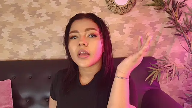 Snapshot of cherry_chel chatting on January 2025 04:36:01 PM cherry chel online show from January 2025 04:36:01 PM