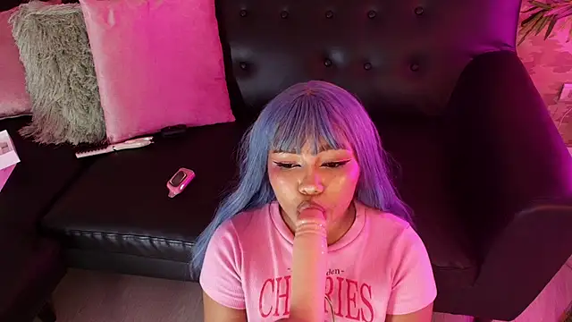 Snapshot of cherry_chel chatting on January 2025 11:02:01 PM cherry chel online show from January 2025 11:02:01 PM