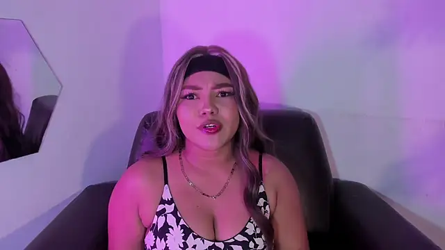 Snapshot of cherry_chel chatting on March 2025 08:42:01 PM cherry chel online show from March 2025 08:42:01 PM