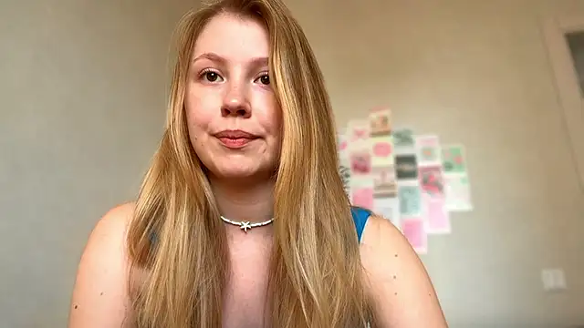 HoneyAudrey online show from May 2026 02:42:01 AM