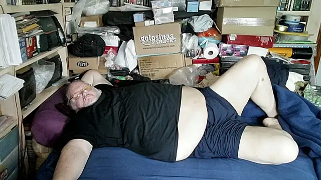 hadeszeuss2 online show from April 2026 01:48:02 PM