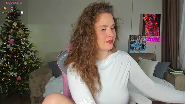 Snapshot of My_Emmy chatting on February 2025 01:32:01 AM My Emmy online show from February 2025 01:32:01 AM