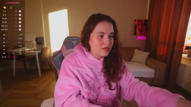 Snapshot of My_Emmy chatting on October 2025 09:56:02 AM My Emmy online show from October 2025 09:56:02 AM