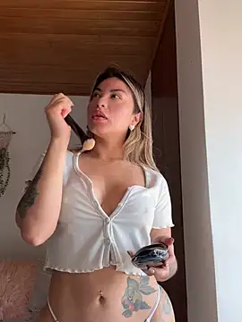 Snapshot of Karen_San_Miguel chatting on December 2024 03:57:01 PM Karen San Miguel online show from December 2024 03:57:01 PM