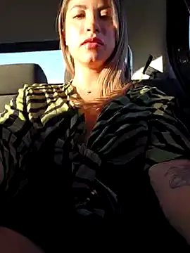 Snapshot of Karen_San_Miguel chatting on January 2025 10:17:01 PM Karen San Miguel online show from January 2025 10:17:01 PM