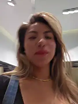 Snapshot of Karen_San_Miguel chatting on January 2025 06:28:02 PM Karen San Miguel online show from January 2025 06:28:02 PM