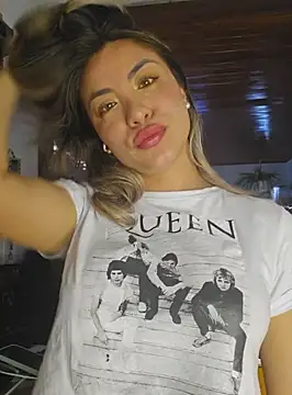 Snapshot of Karen_San_Miguel chatting on February 2025 09:58:02 PM Karen San Miguel online show from February 2025 09:58:02 PM