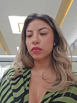 Snapshot of Karen_San_Miguel chatting on February 2025 06:24:02 PM Karen San Miguel online show from February 2025 06:24:02 PM