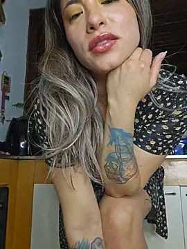 Snapshot of Karen_San_Miguel chatting on March 2025 11:37:01 PM Karen San Miguel online show from March 2025 11:37:01 PM