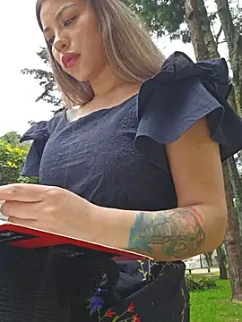 Snapshot of Karen_San_Miguel chatting on March 2025 05:35:02 PM Karen San Miguel online show from March 2025 05:35:02 PM