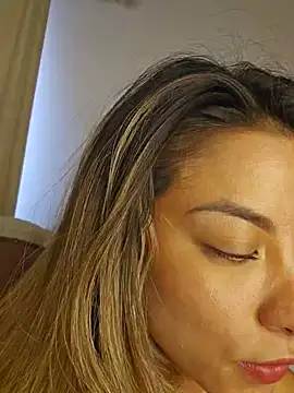 Snapshot of Karen_San_Miguel chatting on March 2025 10:28:02 PM Karen San Miguel online show from March 2025 10:28:02 PM