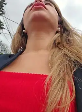 Snapshot of Karen_San_Miguel chatting on October 2025 07:00:01 PM Karen San Miguel online show from October 2025 07:00:01 PM