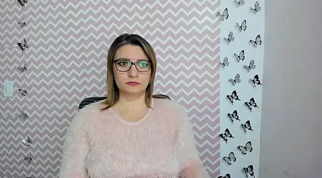 Snapshot of Amie_Adams82_ chatting on December 2024 09:08:02 PM Amie Adams82 online show from December 2024 09:08:02 PM