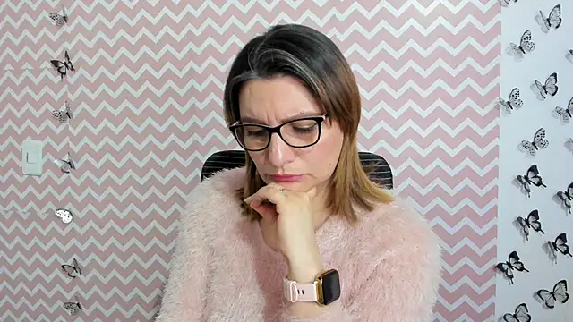 Snapshot of Amie_Adams82_ chatting on February 2025 08:03:02 PM Amie Adams82 online show from February 2025 08:03:02 PM