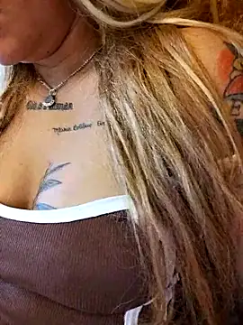 Snapshot of perolaar chatting on March 2026 01:06:02 PM perolaar online show from March 2026 01:06:02 PM