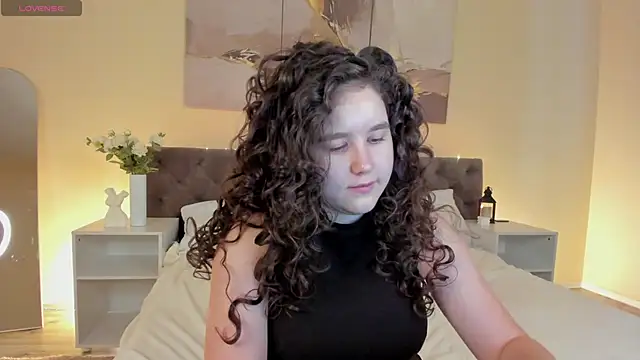 Ariella Sol online show from May 2026 01:03:02 AM