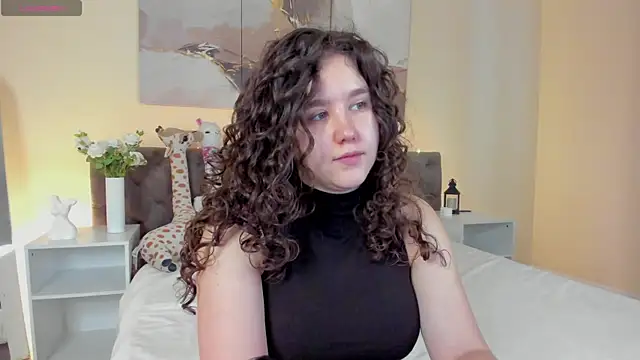 Ariella Sol online show from May 2026 01:03:01 AM