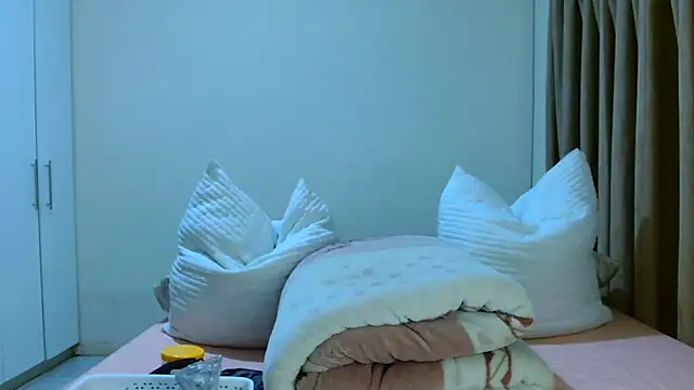 Snapshot of ALEXABOUJEE95 chatting on February 2026 03:51:02 AM ALEXABOUJEE95 online show from February 2026 03:51:02 AM