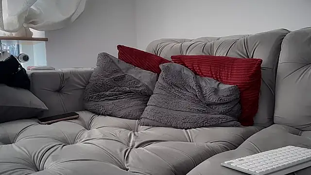 Snapshot of iam_valentinadoll chatting on March 2025 12:04:01 PM iam valentinadoll online show from March 2025 12:04:01 PM