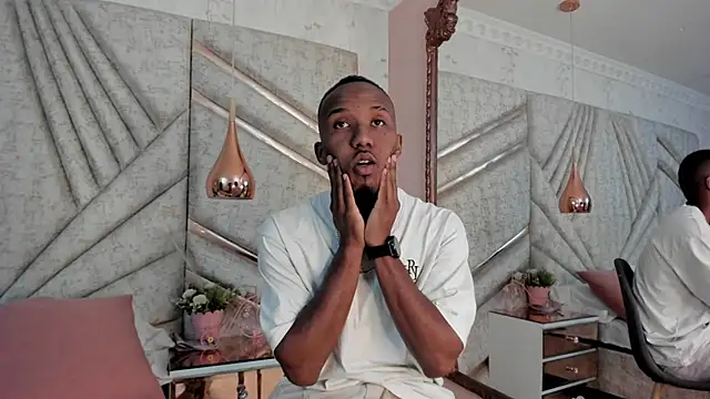 JamesParck online show from March 2025 12:14:02 PM