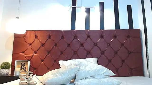 MariaJoseWalker online show from December 2024 08:10:02 PM