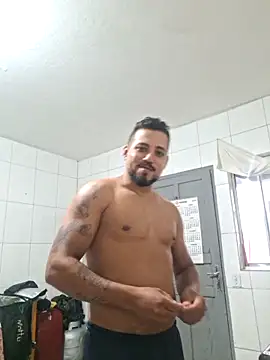 Snapshot of Luizragnar123 chatting on February 2026 07:45:02 PM Luizragnar123 online show from February 2026 07:45:02 PM