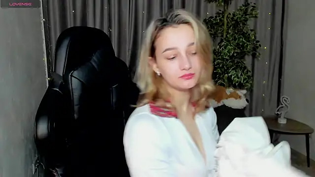 Sinty Noria online show from February 2025 01:09:01 AM