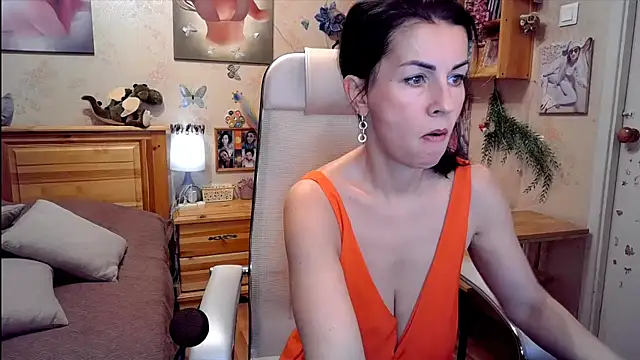 Snapshot of Kendra_Mom chatting on January 2026 09:46:02 AM Kendra Mom online show from January 2026 09:46:02 AM