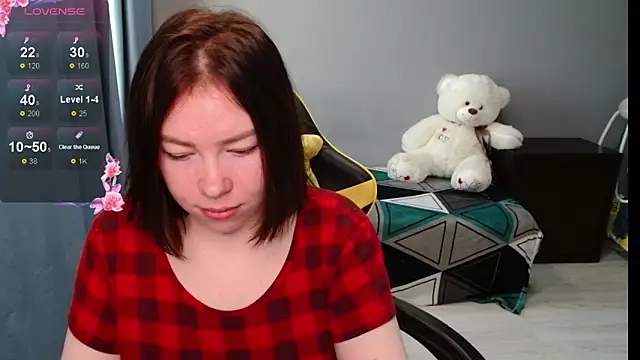 Emily Amorre online show from September 2025 02:11:02 AM