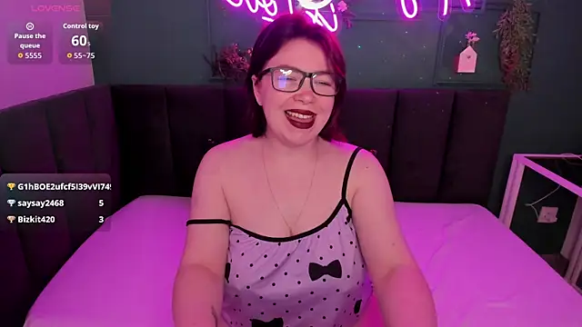 Emily Amorre online show from July 2026 02:05:17 AM