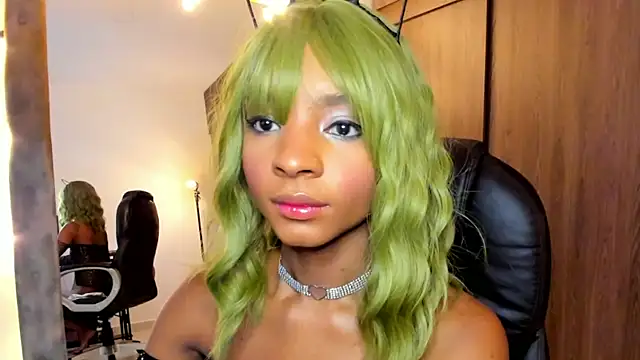 Snapshot of alikahouston4 chatting on February 2025 07:13:01 PM alikahouston4 online show from February 2025 07:13:01 PM