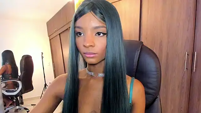 Snapshot of alikahouston4 chatting on February 2025 04:22:01 AM alikahouston4 online show from February 2025 04:22:01 AM