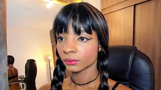 Snapshot of alikahouston4 chatting on March 2025 04:54:02 AM alikahouston4 online show from March 2025 04:54:02 AM