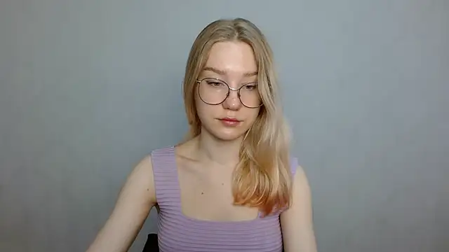 cindi hot online show from February 2025 08:20:01 AM