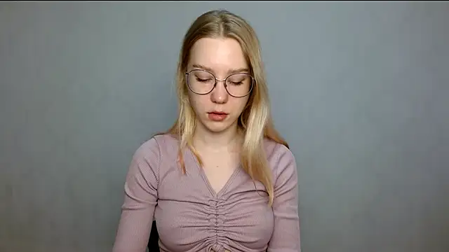 cindi hot online show from February 2025 08:18:02 AM