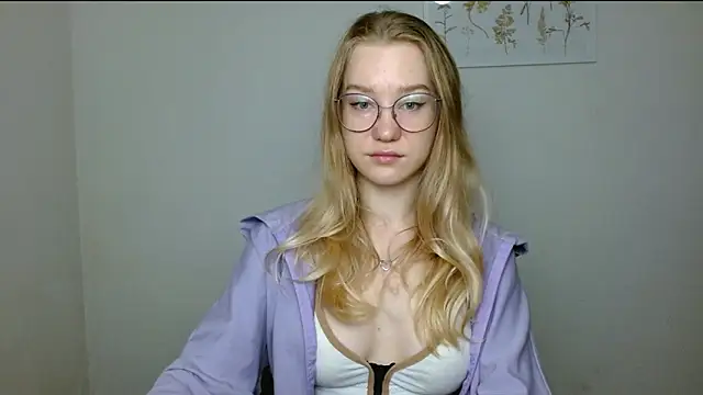 cindi hot online show from October 2025 09:40:02 AM