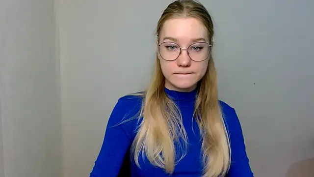 cindi hot online show from December 2025 11:27:02 AM