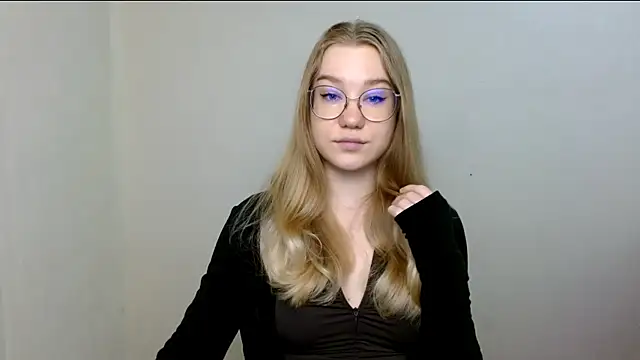 Snapshot of cindi_hot chatting on April 2026 11:05:02 AM cindi hot online show from April 2026 11:05:02 AM
